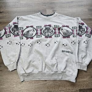 VINTAGE Art Unlimited Sweatshirt Mens L Gray Wolf Graphic All Over Print Aztec